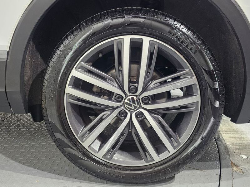 2023 Volkswagen Tiguan 2.0 TSI Prestige photo 21