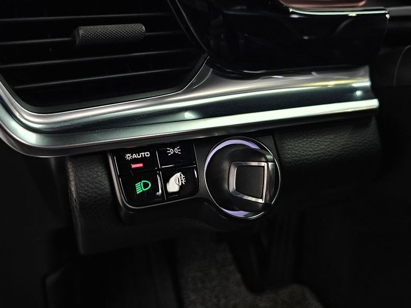 2018 Porsche Panamera 3.0 AWD photo 13