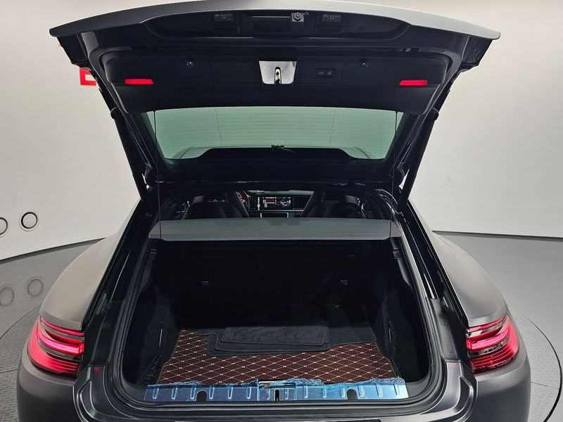 2018 Porsche Panamera 3.0 AWD photo 20