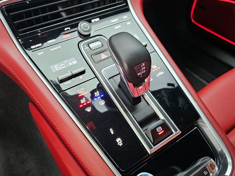 2020 Porsche Panamera 4.0 GTS photo 9