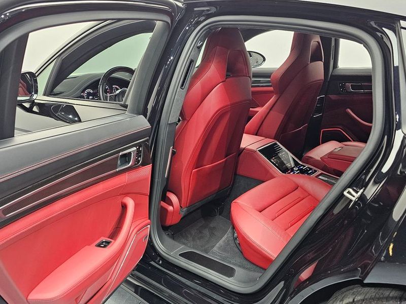 2020 Porsche Panamera 4.0 GTS photo 11
