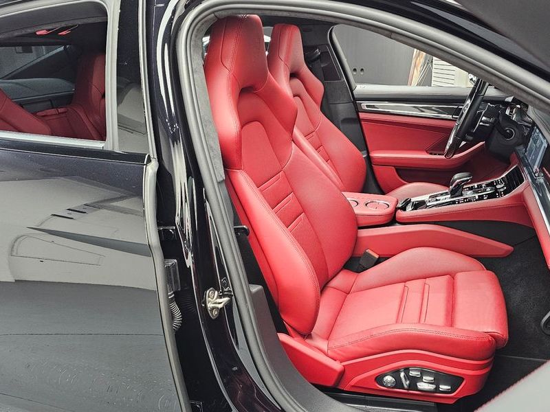 2020 Porsche Panamera 4.0 GTS photo 12