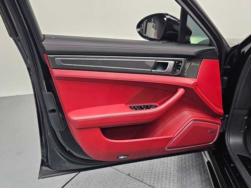 2020 Porsche Panamera 4.0 GTS photo 24