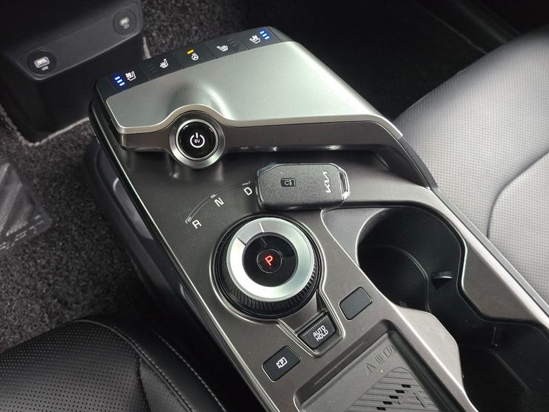 2022 Kia EV6 Standard Air photo 9