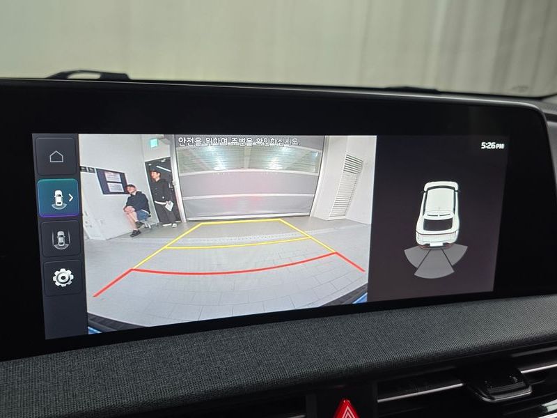 2022 Kia EV6 Standard Air photo 14