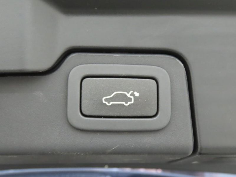 2012 Land Rover Range Rover Evoque 2.0 Si4 Prestige photo 19