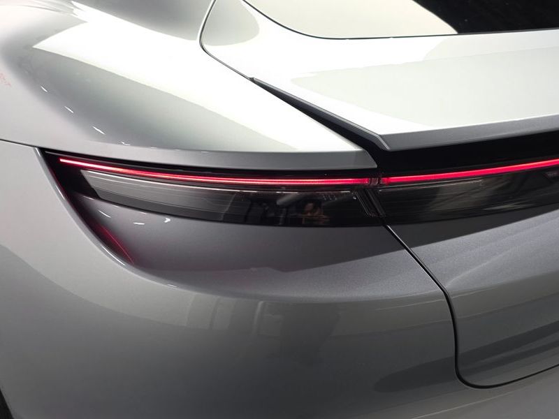 2022 Porsche Taycan Base photo 23