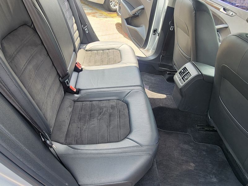 2015 Volkswagen Passat 2.0 TDI B7 photo 10