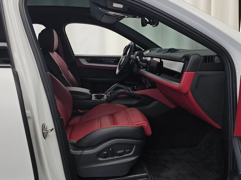 2024 Porsche Cayenne 3.0 Coupe photo 11