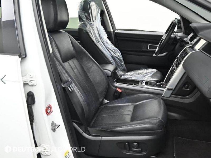 2017 Land Rover Discovery Sport 2.0 TD4 SE photo 10