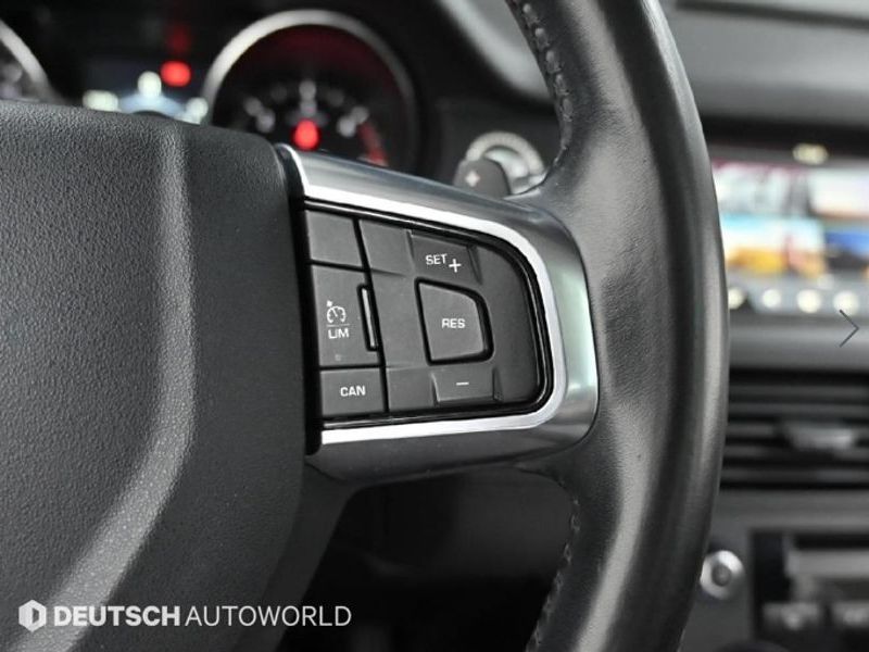 2017 Land Rover Discovery Sport 2.0 TD4 SE photo 17