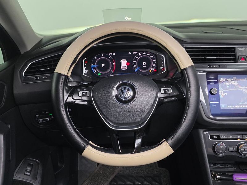 2020 Volkswagen Tiguan 2.0 TDI Prestige photo 12