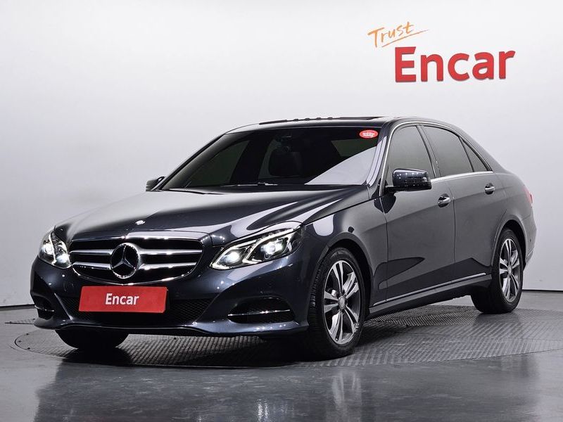 2016 Mercedes-Benz E-Class E220 Bluetec Avantgarde photo 1
