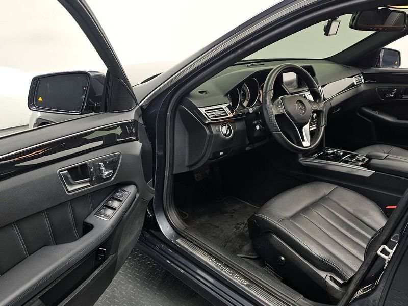 2016 Mercedes-Benz E-Class E220 Bluetec Avantgarde photo 11