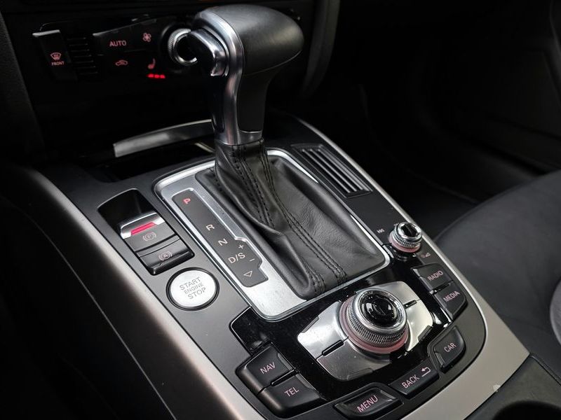 2013 Audi A4 2.0 TDI dynamic B8 photo 9