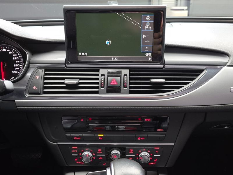 2012 Audi A6 3.0 TDI Quattro C7 photo 18