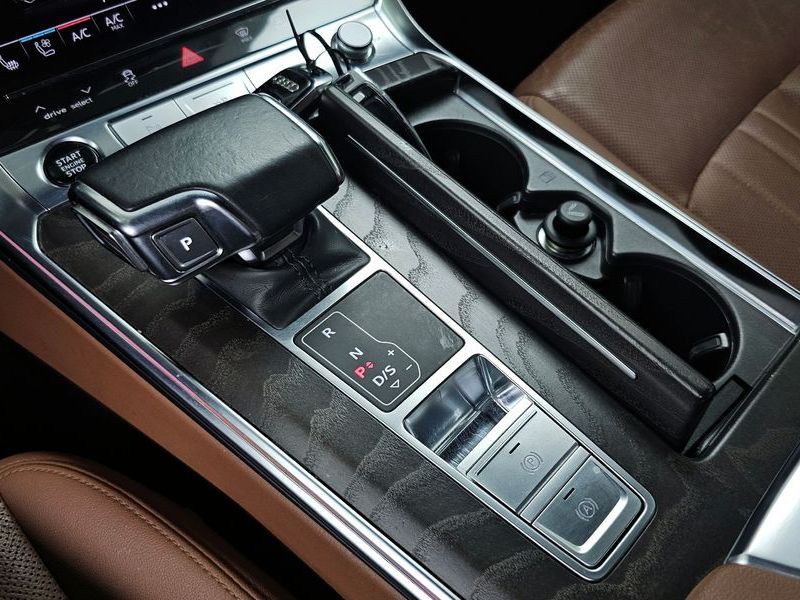 2021 Audi A6 45 TFSI Premium photo 9