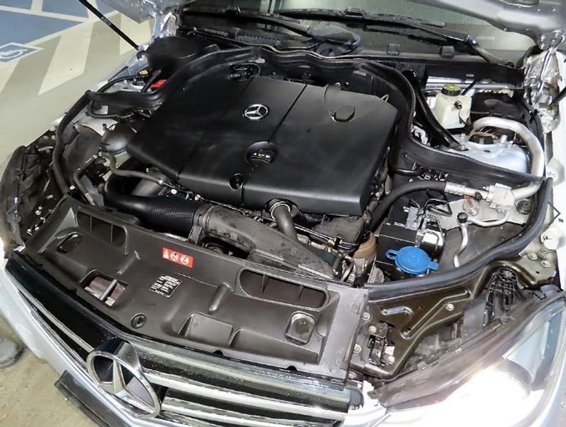 2014 Mercedes-Benz C-Class C220 CDI 4MATIC Edition C photo 18