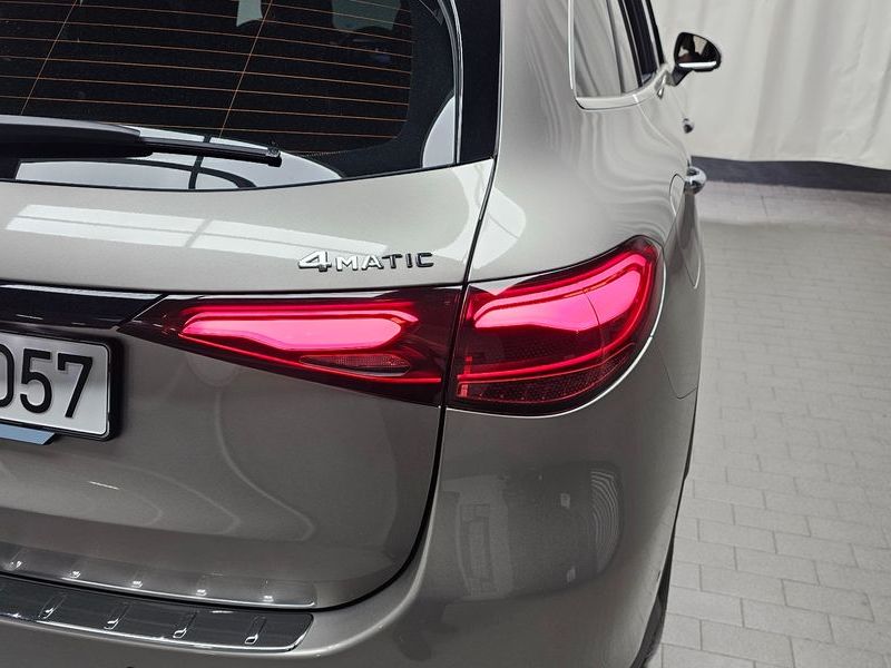 2024 Mercedes-Benz C-Class GLC220 d 4MATIC photo 23