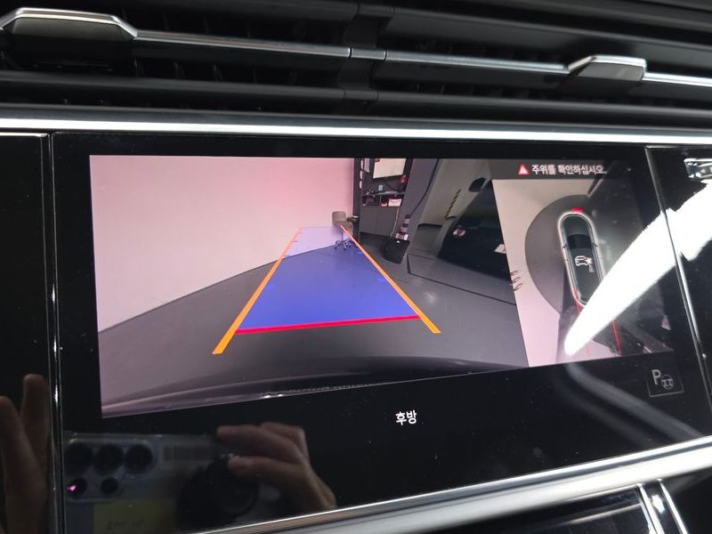 2022 Audi Q7 55 TFSI Quattro Premium photo 14