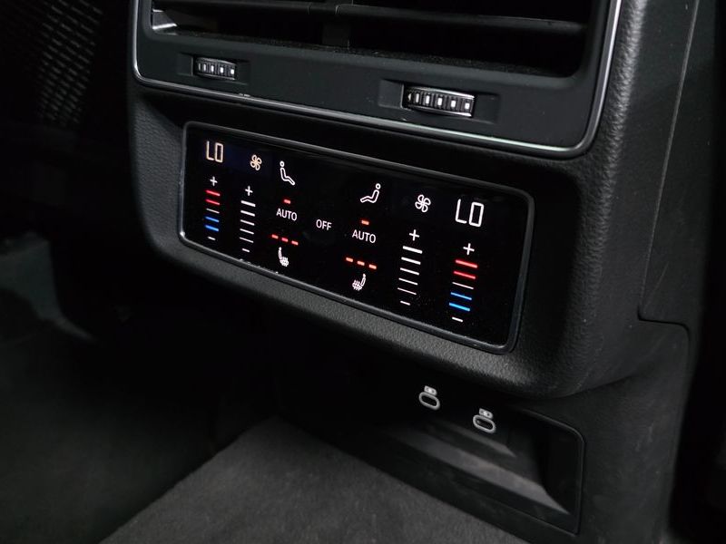 2022 Audi Q7 55 TFSI Quattro Premium photo 29