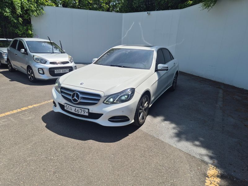 2014 Mercedes-Benz E-Class E220 CDI Avantgarde photo 1