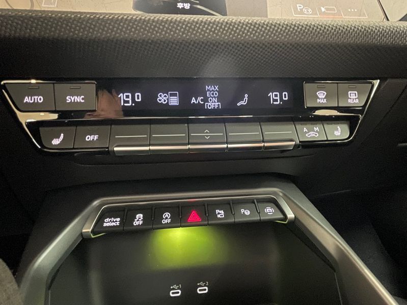 2026 Audi A3 40 TFSI Premium photo 15