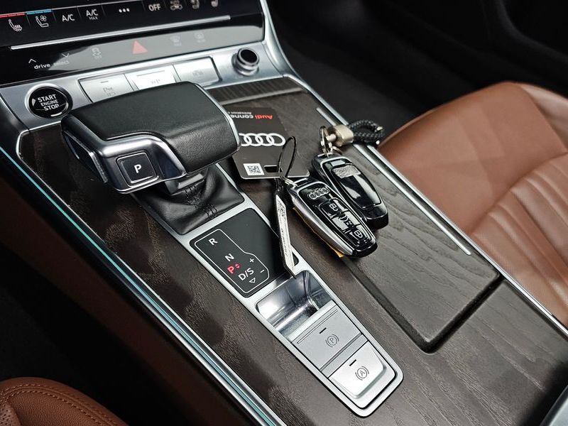 2022 Audi A6 45 TFSI Quattro Premium photo 9