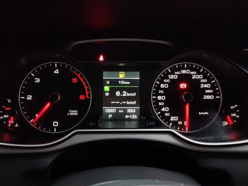 2014 Audi A4 2.0 TDI Quattro Dynamic B8 photo 8