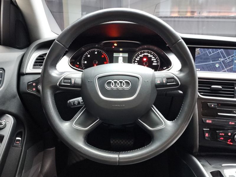 2014 Audi A4 2.0 TDI Quattro Dynamic B8 photo 13
