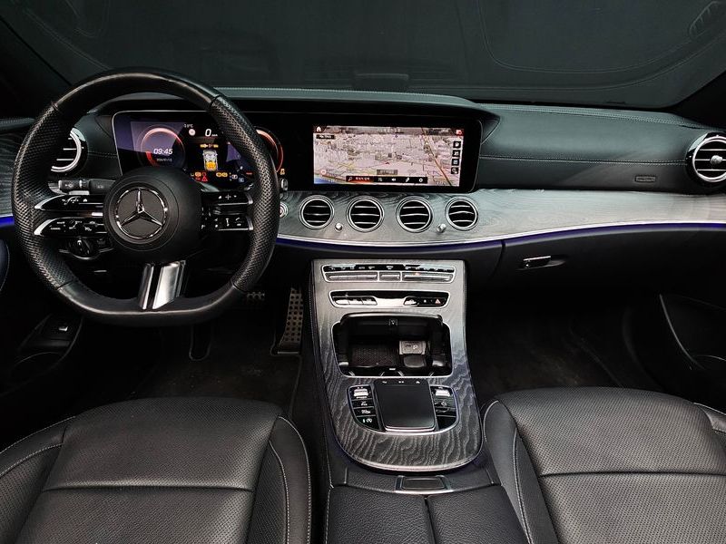 2023 Mercedes-Benz E-Class E350 4MATIC AMG Line photo 7