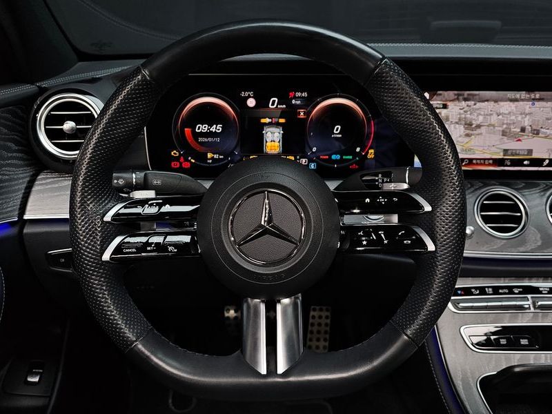 2023 Mercedes-Benz E-Class E350 4MATIC AMG Line photo 13