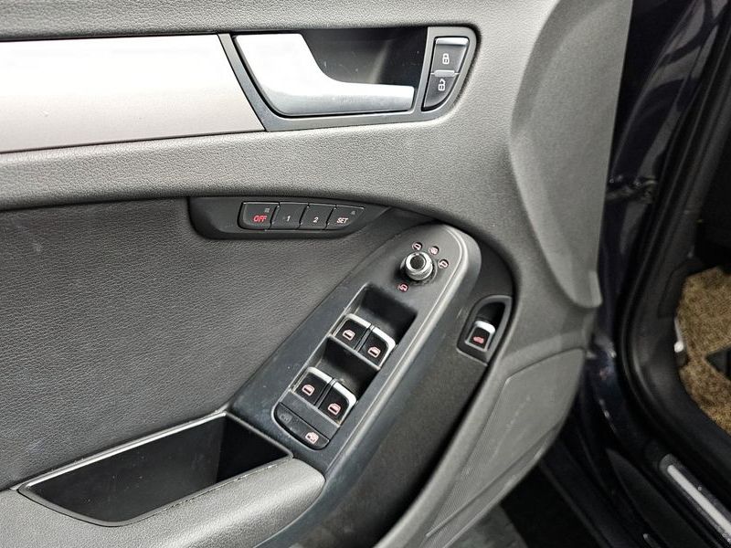 2013 Audi A4 2.0 TDI Quattro Dynamic B8 photo 13
