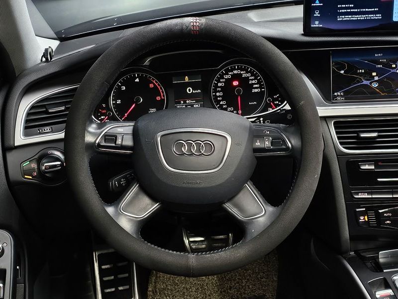 2013 Audi A4 2.0 TDI Quattro Dynamic B8 photo 15