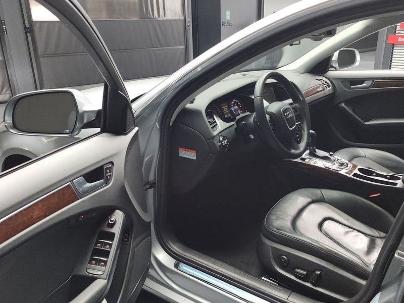 2012 Audi A4 2.0 TFSI Quattro Dynamic B8 photo 10
