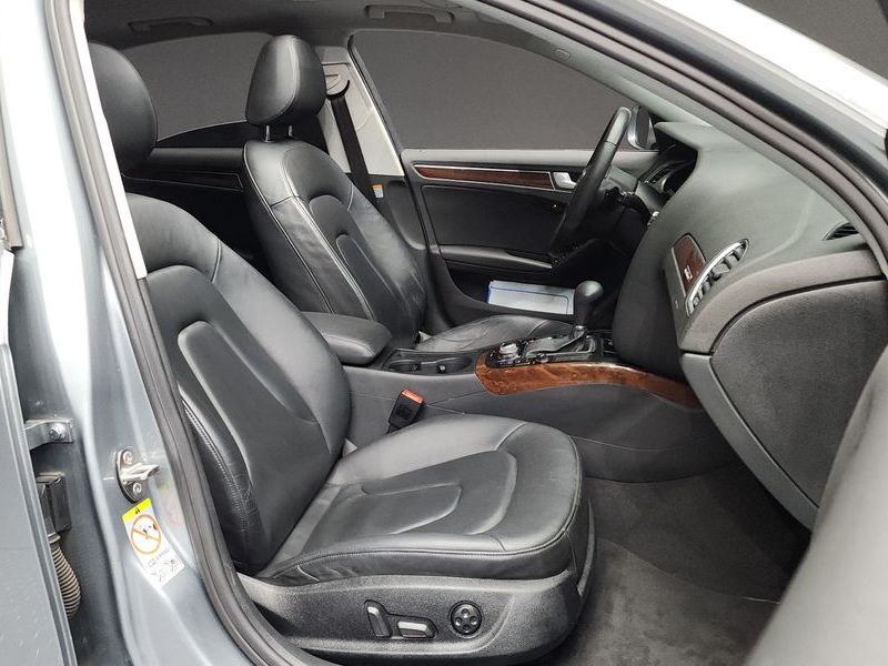 2012 Audi A4 2.0 TFSI Quattro Dynamic B8 photo 11