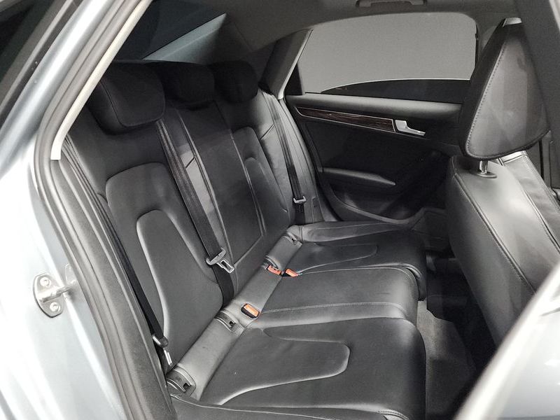 2012 Audi A4 2.0 TFSI Quattro Dynamic B8 photo 12