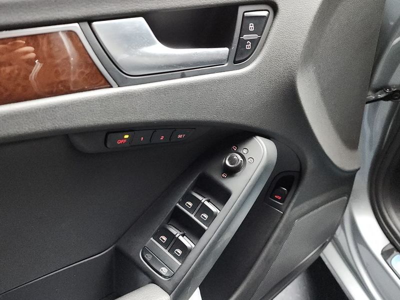 2012 Audi A4 2.0 TFSI Quattro Dynamic B8 photo 19