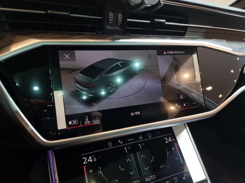2024 Audi A7 55 TFSI Quattro Premium photo 14