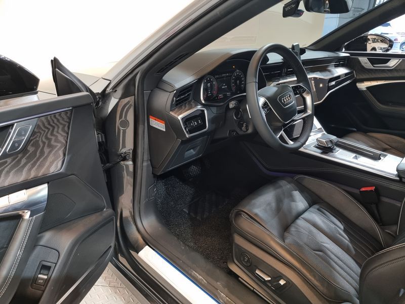 2024 Audi A7 55 TFSI Quattro Premium photo 17