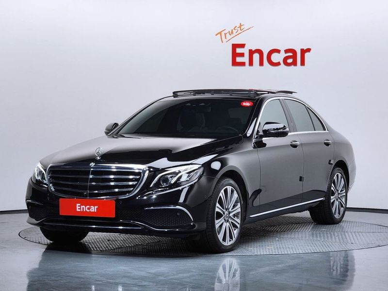 2020 Mercedes-Benz E-Class E450 4MATIC Exclusive photo 1