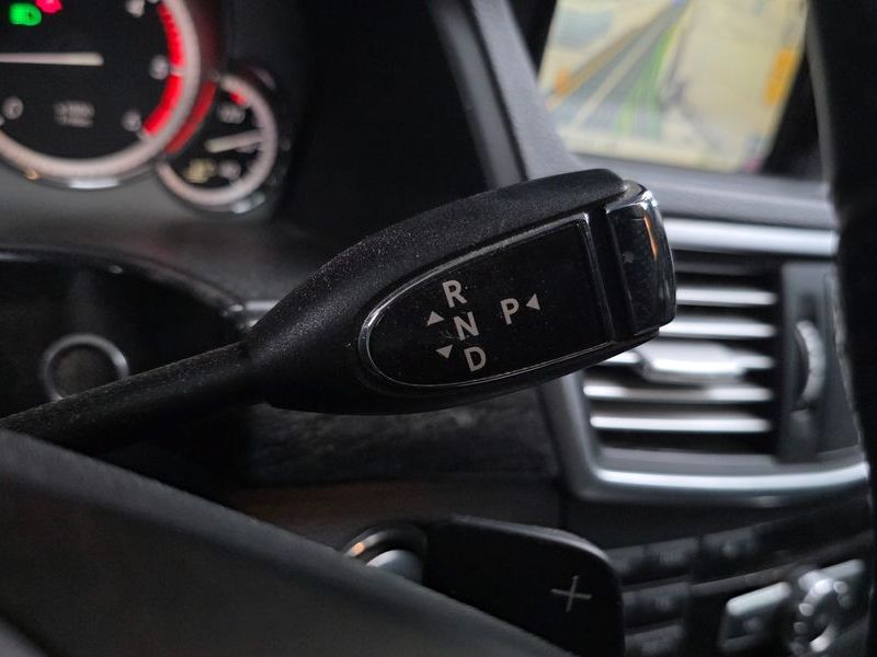 2013 Mercedes-Benz E-Class E220 CDI Avantgarde photo 9