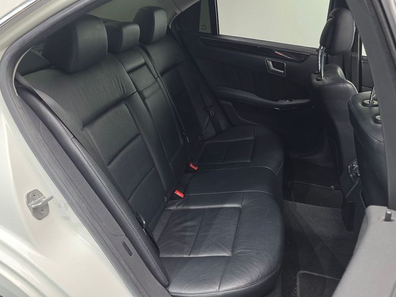 2013 Mercedes-Benz E-Class E220 CDI Avantgarde photo 11