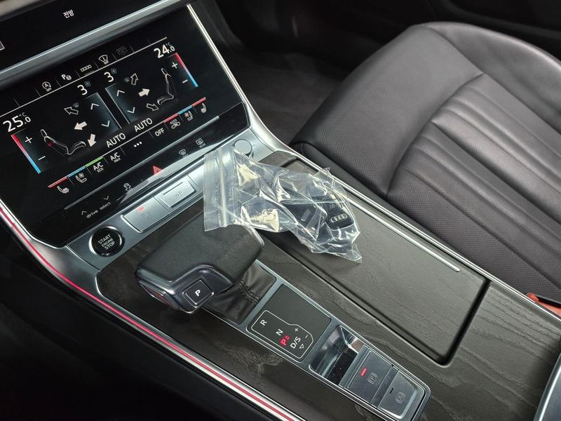 2023 Audi A6 45 TFSI Quattro Premium photo 9