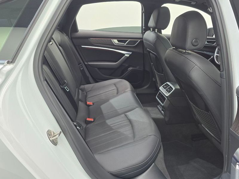 2023 Audi A6 45 TFSI Quattro Premium photo 12