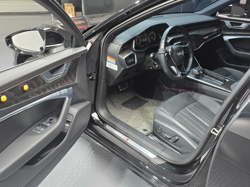 2021 Audi A6 40 TDI Quattro Premium photo 11
