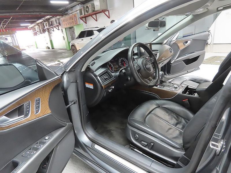 2012 Audi A7 3.0 TFSI Quattro Dynamic 4G photo 13