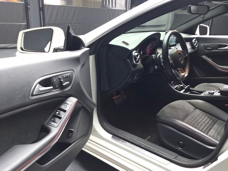 2015 Mercedes-Benz A-Class CLA250 4MATIC photo 10