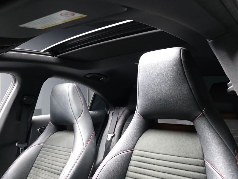 2015 Mercedes-Benz A-Class CLA250 4MATIC photo 18