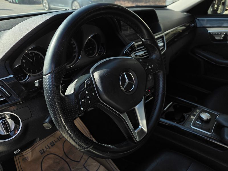 2013 Mercedes-Benz E-Class E220 CDI Avantgarde photo 8
